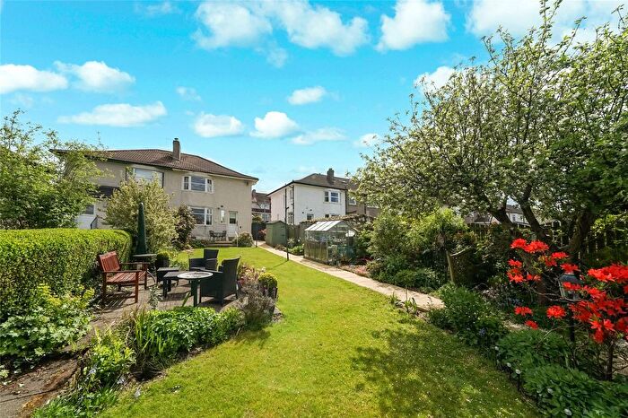 3 Bedroom Semi-Detached House For Sale In Drumsargard Road, Rutherglen, Glasgow, South Lanarkshire, G73