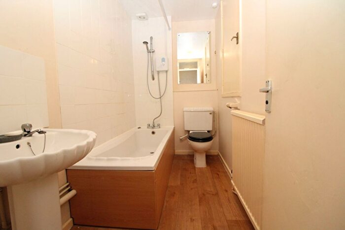 2 Bedroom Semi-Detached House For Sale In Hilliard Drive, Bradwell, Milton Keynes, MK13