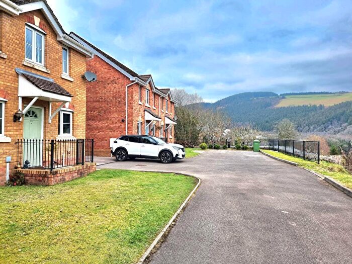 3 Bedroom Semi-Detached House For Sale In Cwrt Pant Yr Awel, Lewistown, Bridgend County., CF32