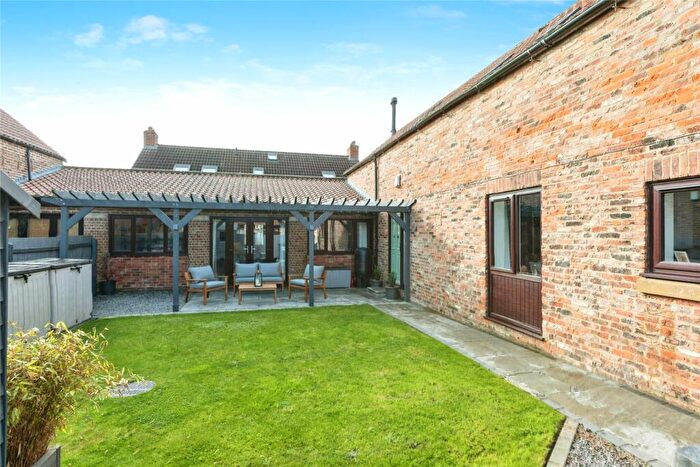 4 Bedroom Barn Conversion For Sale In Swaledale Court, Northallerton, North Yorkshire, DL7