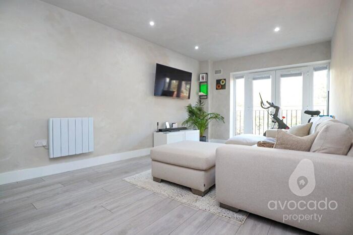 2 Bedroom Flat For Sale In Church View, London Road, Camberley, Surrey, GU15