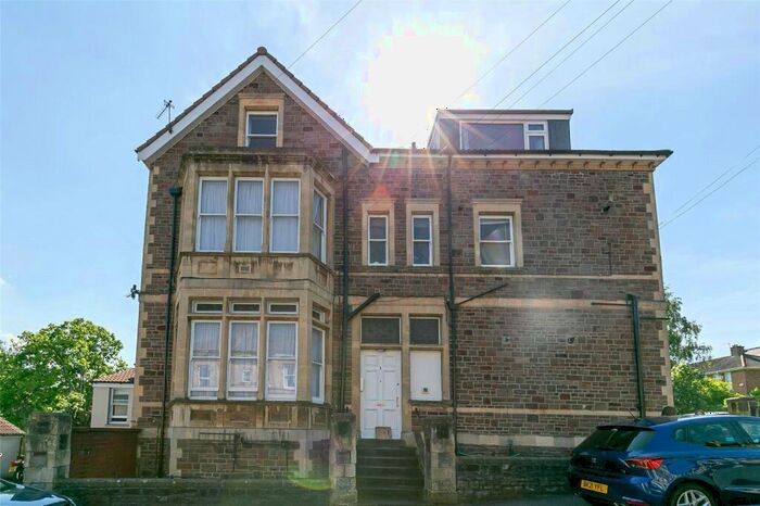 3 Bedroom Apartment To Rent In Walsingham Road, St. Andrews, Bristol, BS6