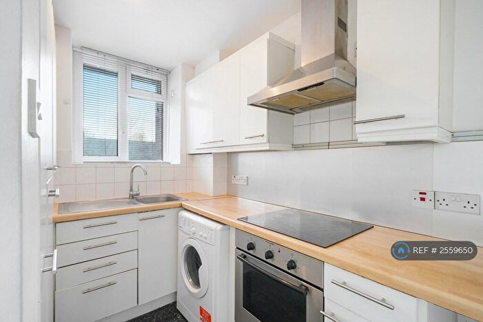Studio To Rent In Allitsen Road, London, NW8