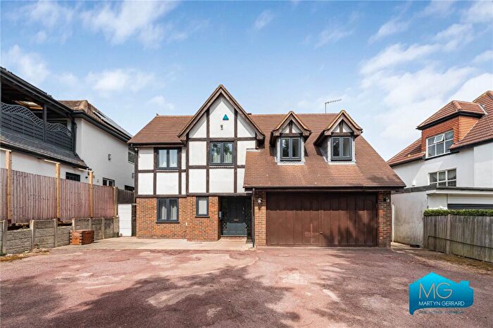 5 Bedroom Detached House To Rent In Watford Way, Mill Hill, London, NW7
