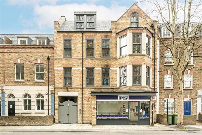 2 Bedroom Flat To Rent In Grange Road, Bermondsey, SE1