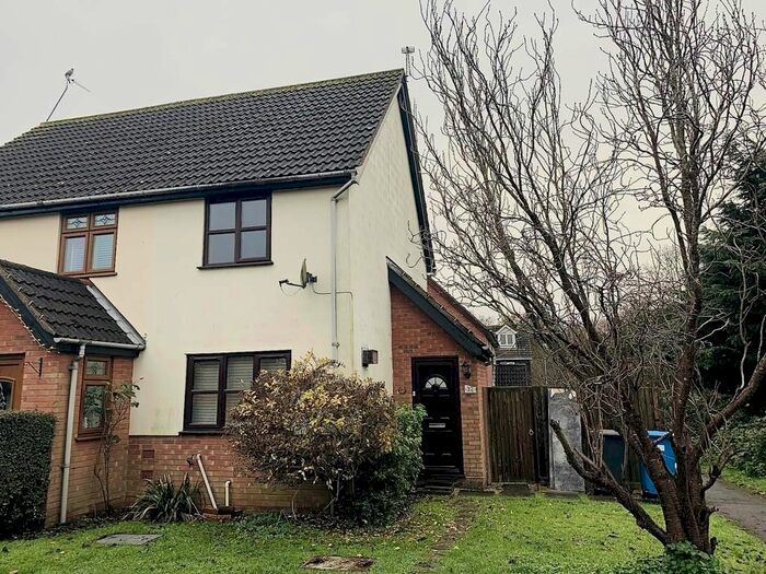 2 Bedroom Property To Rent In Glanville Road, Hadleigh, Ipswich, IP7