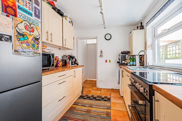 3 Bedroom Terraced House To Rent In Cardiff Road, Reading, RG1