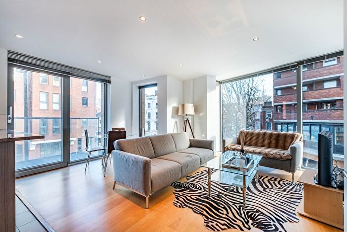 2 Bedroom Flat To Rent In Vauxhall Bridge Road, London, SW1V