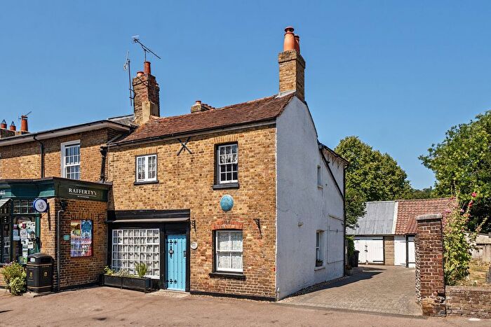 3 Bedroom Semi-Detached House For Sale In High Street, Eynsford, Dartford, DA4