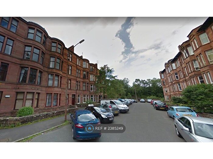 2 Bedroom Flat To Rent In Woodford Street, Glasgow, G41