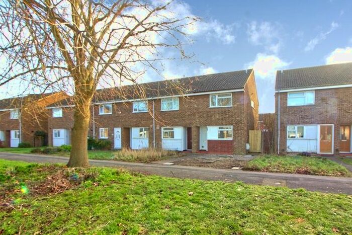 2 Bedroom End Of Terrace House To Rent In Magenta Close, Bletchley, Milton Keynes, MK2