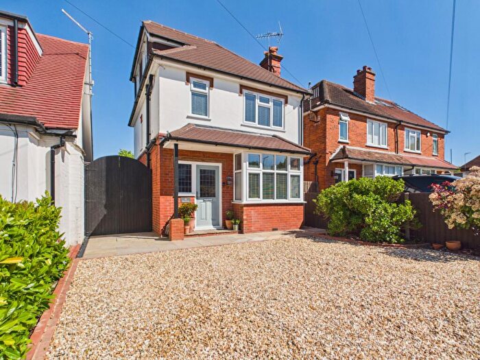 4 Bedroom Detached House For Sale In City Road, Tilehurst, Reading, RG31