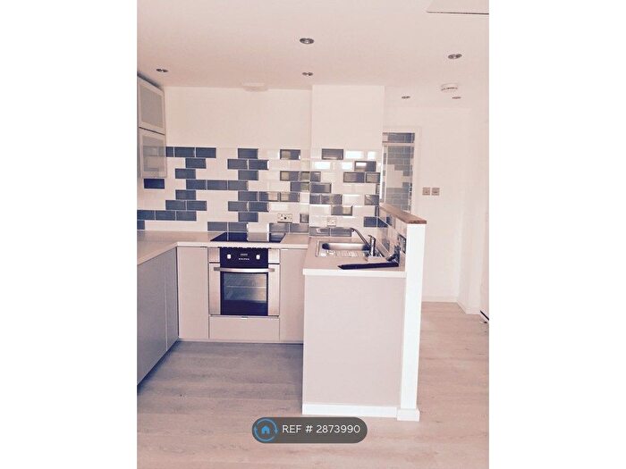 1 Bedroom Flat To Rent In Walton Park, Milton Keynes, MK17
