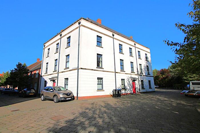 2 Bedroom Flat To Rent In Clickers Drive, Upton, Northampton, NN5