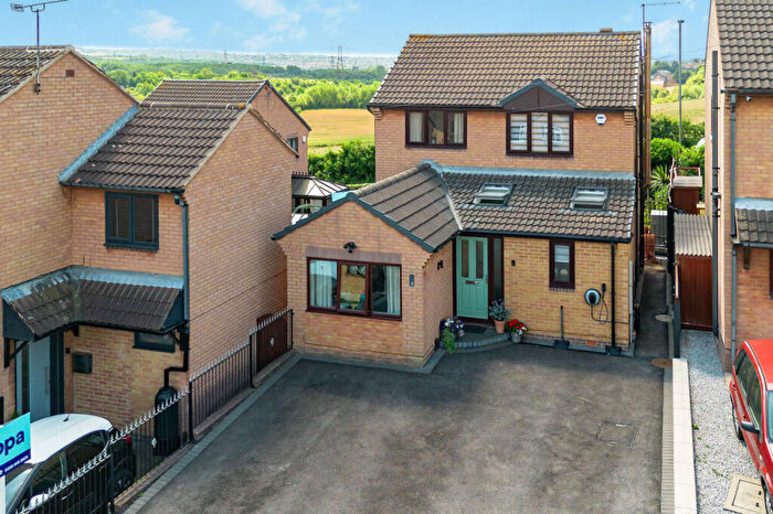 4 Bedroom Detached House For Sale In Caraway Grove, Mexborough, S64