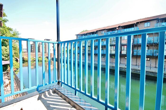 1 Bedroom Flat To Rent In Bridge House Quay, London, E14