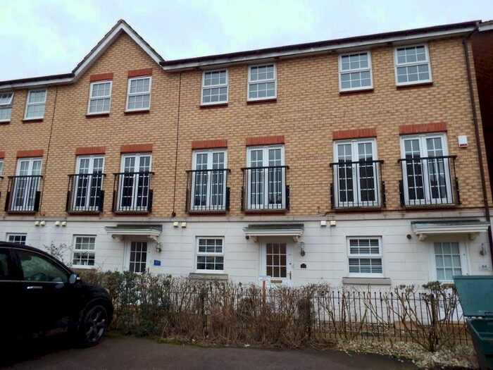 3 Bedroom Town House To Rent In Cleveland Way, Great Ashby, Stevenage, SG1