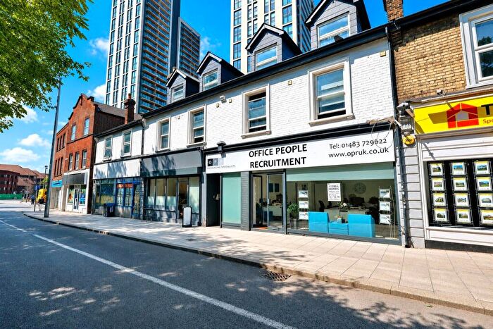 Apartment To Rent In High Street, Woking, Surrey, GU21