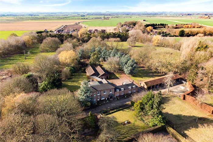 6 Bedroom Equestrian Facility For Sale In Fleetway, North Coates, Grimsby, N E Lincs, DN36