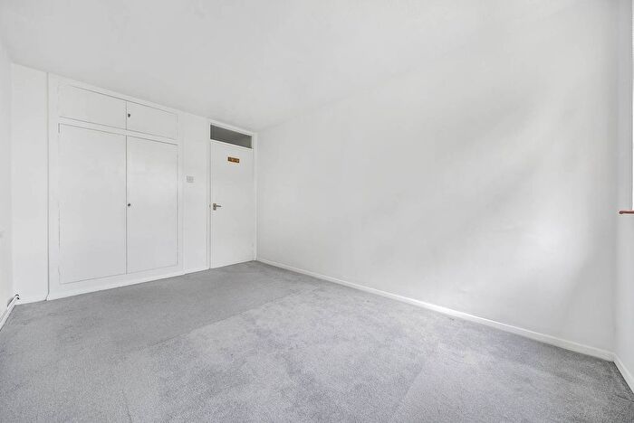 1 Bedroom Flat To Rent In Carlton Court, Anerley, London, SE20