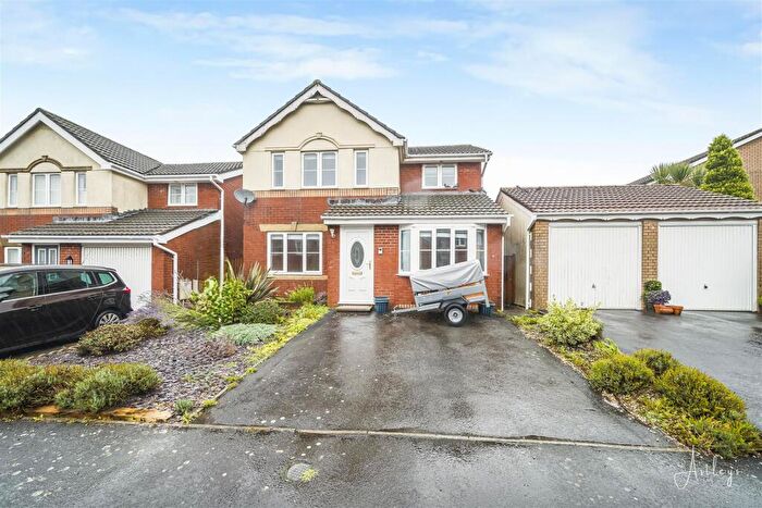 3 Bedroom Detached House For Sale In Charlotte Court, Townhill, Swansea, SA1