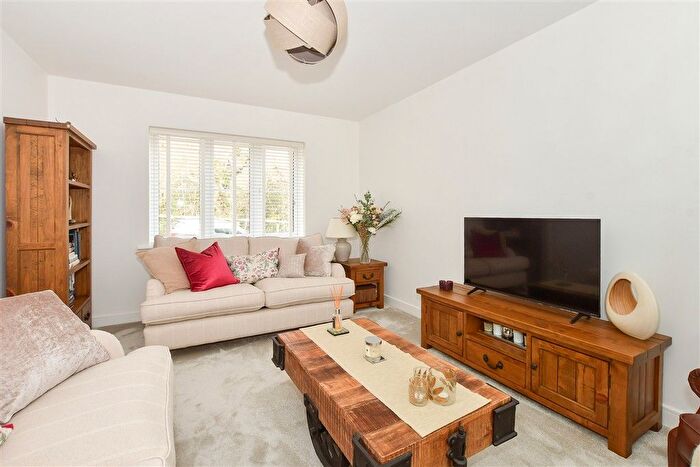 3 Bedroom Detached House For Sale In Gala Close, Crowborough, East Sussex, TN6