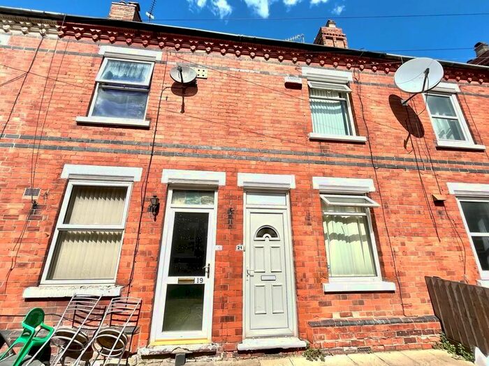 2 Bedroom Property To Rent In Wilton Terrace, Nottingham, NG6