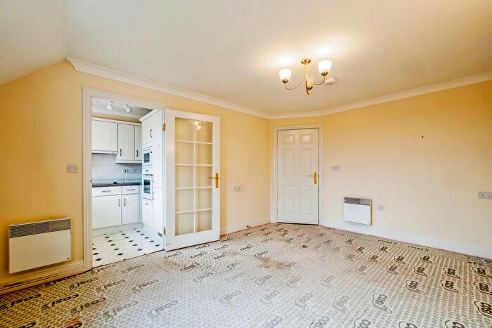 1 Bedroom Apartment For Sale In Pegasus Court (Exmouth), Exmouth, EX8
