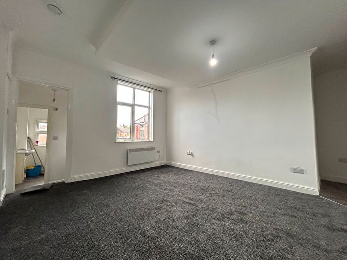 1 Bedroom Flat To Rent In The Parade, Oadby, Leicester, LE2