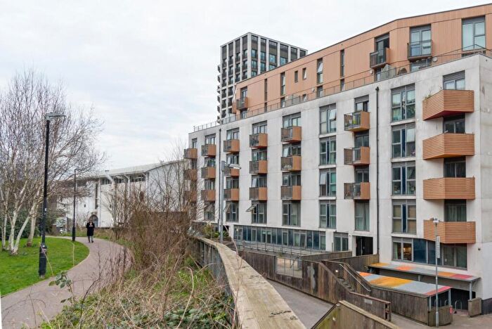 1 Bedroom Flat To Rent In Pullman Haul, Brighton, BN1