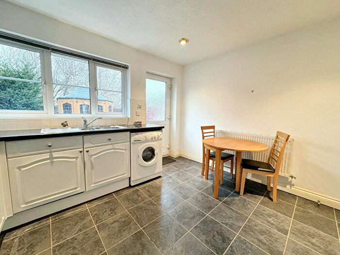 3 Bedroom Detached Bungalow For Sale In Summer Court, Towyn, Conwy, LL22