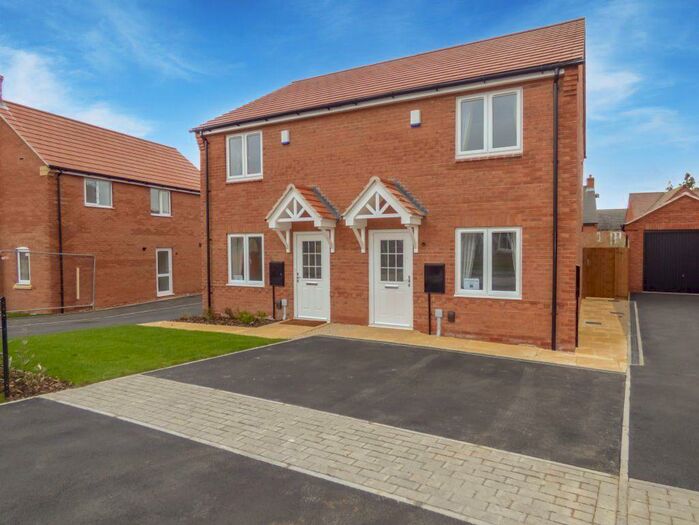 2 Bedroom Semi-Detached House To Rent In Pathfinder Way, Castle Donington, DE74