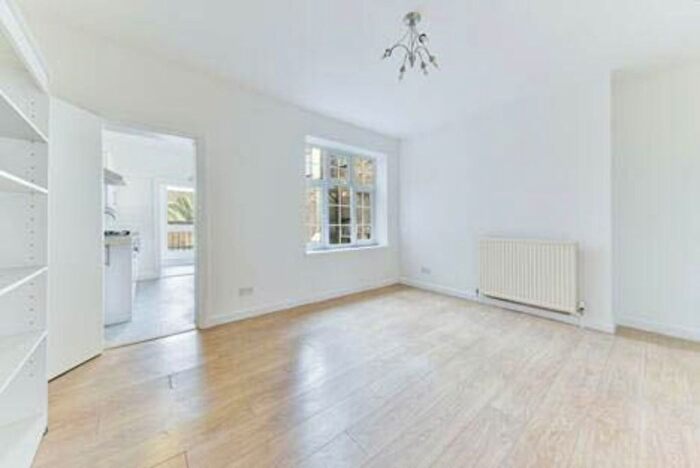 1 Bedroom Flat For Sale In Cannon Street Road, Whitechapel, London, E1
