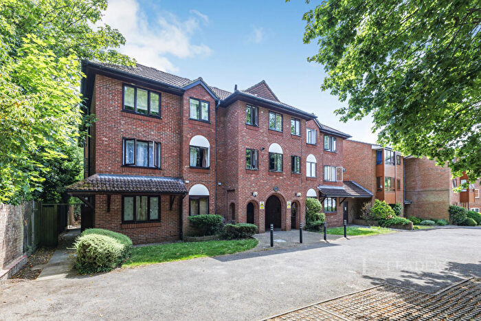 1 Bedroom Flat To Rent In Burleigh Court, Belmont Road, Leatherhead, KT22