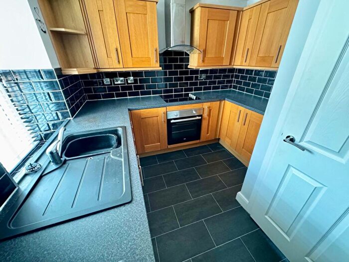 2 Bedroom Apartment To Rent In Burnley Road, Loveclough, Rossendale, Lancashire, BB4