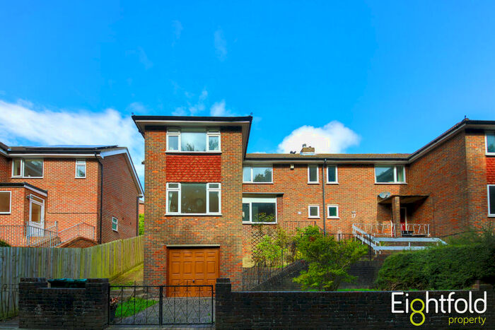 4 Bedroom End Of Terrace House To Rent In Crespin Way, Brighton, BN1