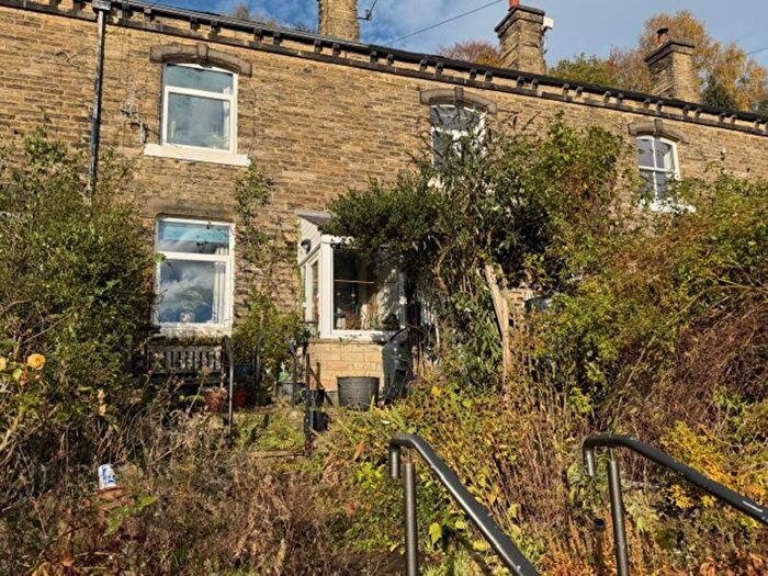 3 Bedroom Terraced House For Sale In Hebden Terrace, Hebden Bridge, HX7