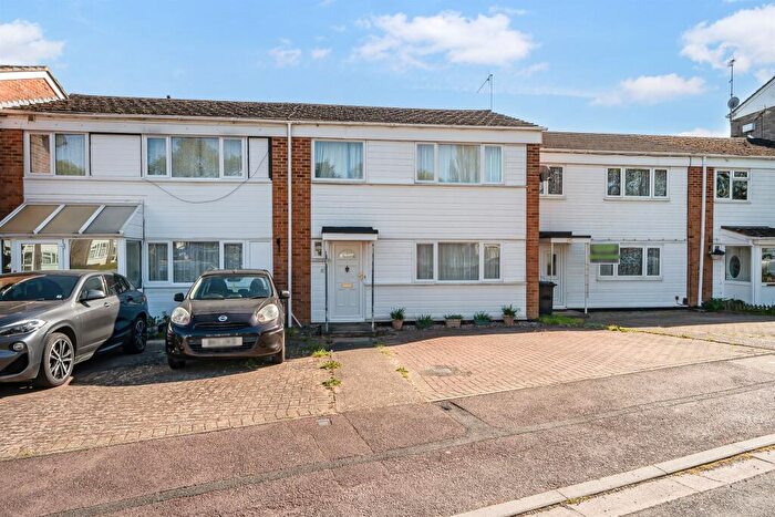 3 Bedroom Terraced House For Sale In Greenfields, Maidenhead, SL6