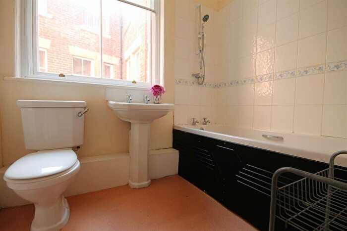 2 Bedroom Apartment To Rent In Victoria Chambers, Grainger Street, NE1