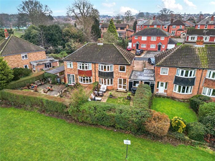 3 Bedroom Semi-Detached House For Sale In Robins Grove, Rothwell, Leeds, West Yorkshire, LS26