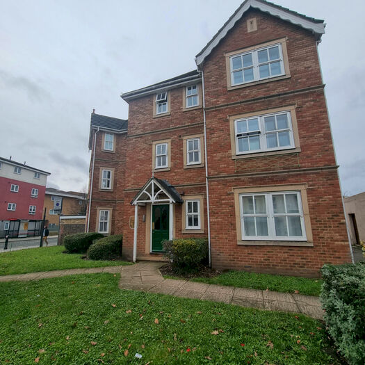 3 Bedroom Apartment To Rent In Surbiton Road, KT1