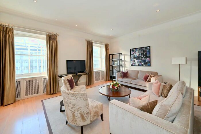 3 Bedroom Flat To Rent In Princes Gate, South Kensington, London, SW7