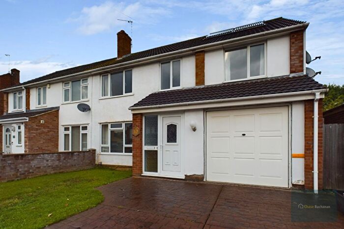 4 Bedroom Property To Rent In Hazelwood Road, Melksham, SN12