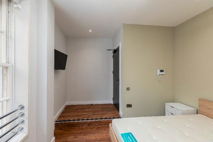 1 Bedroom Flat To Rent In Spring Gardens Road, Bath, BA2