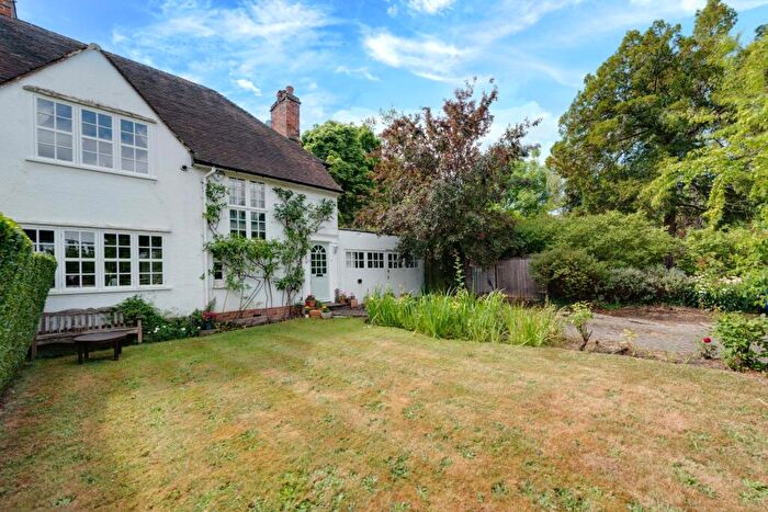 4 Bedroom Semi-Detached House For Sale In Woodside, Hampstead Garden Suburb, NW11