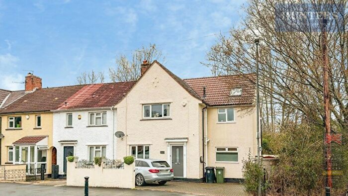 5 Bedroom End Of Terrace House For Sale In Marksbury Road, Bedminster, BS3