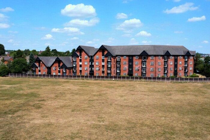 2 Bedroom Flat To Rent In West Dock, Linslade, Bedfordshire, LU7