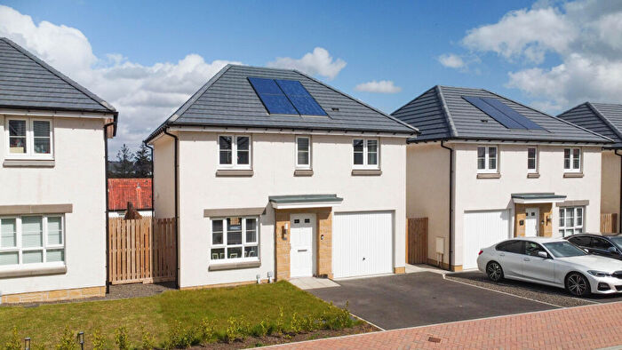 4 Bedroom Detached House For Sale In Shaw Place, Dundee, DD4