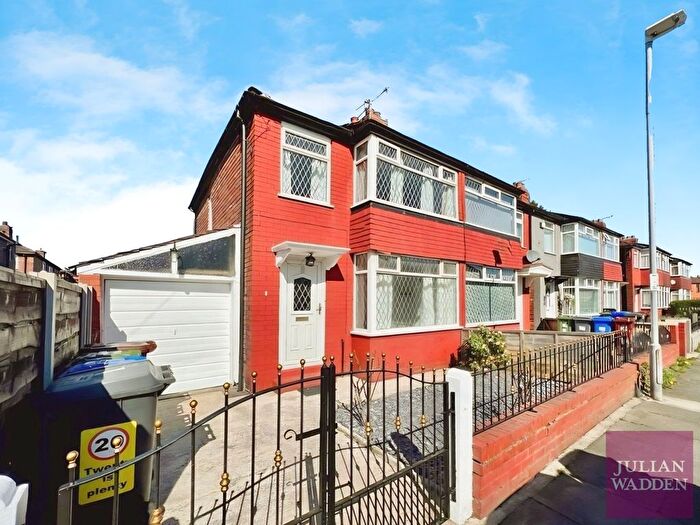 2 Bedroom Semi-Detached House To Rent In Cypress Road, Droylsden, Greater Manchester, M43