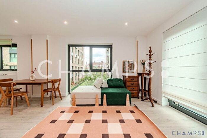 2 Bedroom Flat To Rent In Dragonfly Walk, N4